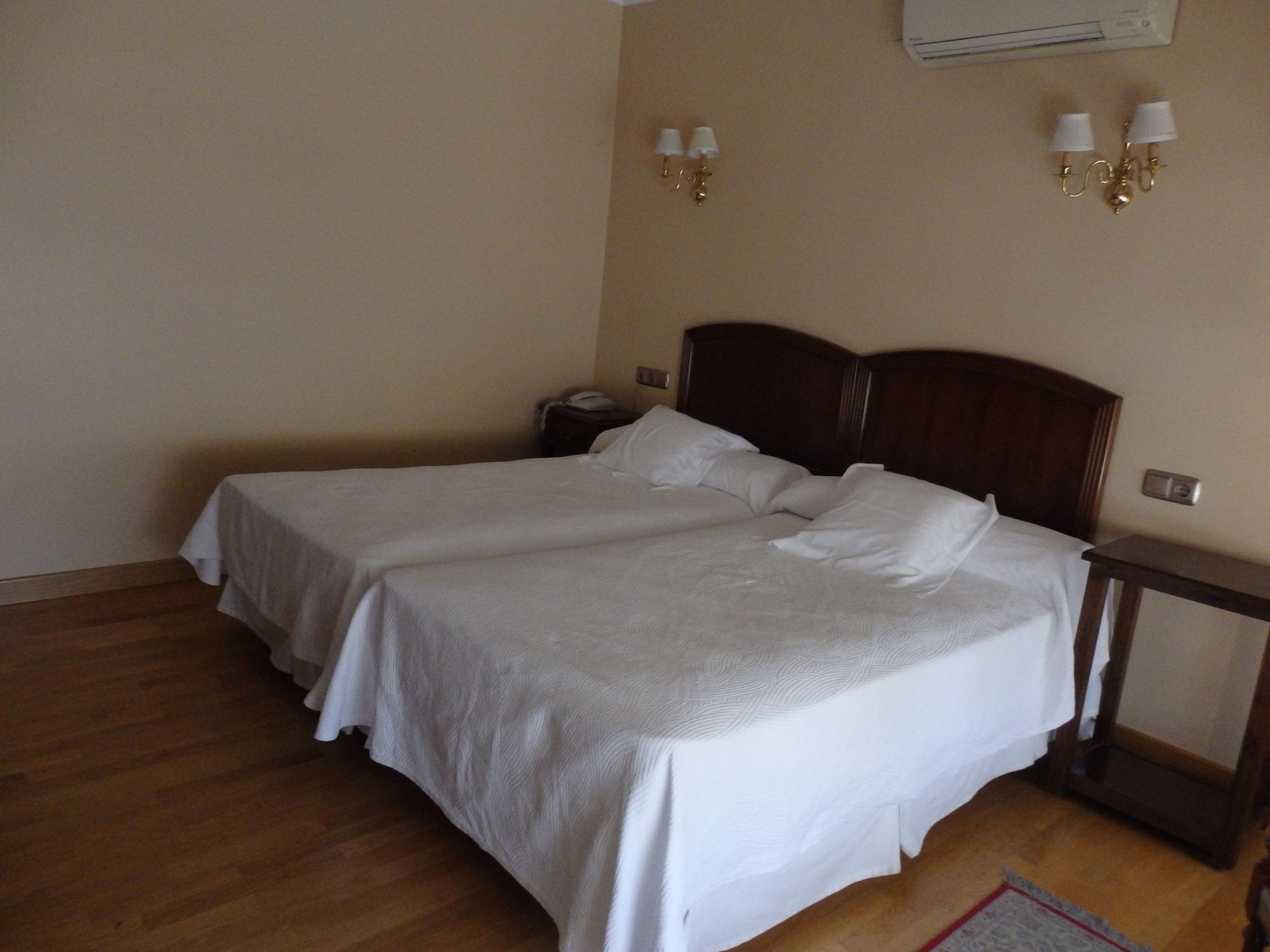 Hotel Aranda Aranda de Duero Luaran gambar